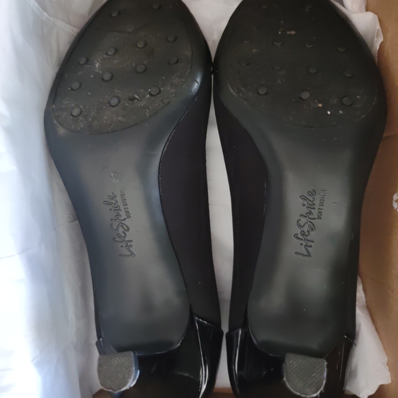 Parigi Street Pump Dress Shoes - Picture 4 of 6